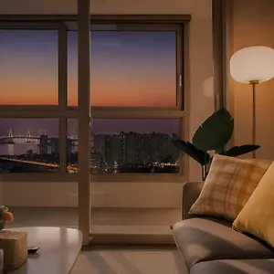 Urbanstay Songdo Moonlight Park アパート